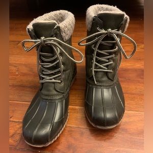 Olive Green Duck Boots - Super cute and warm!